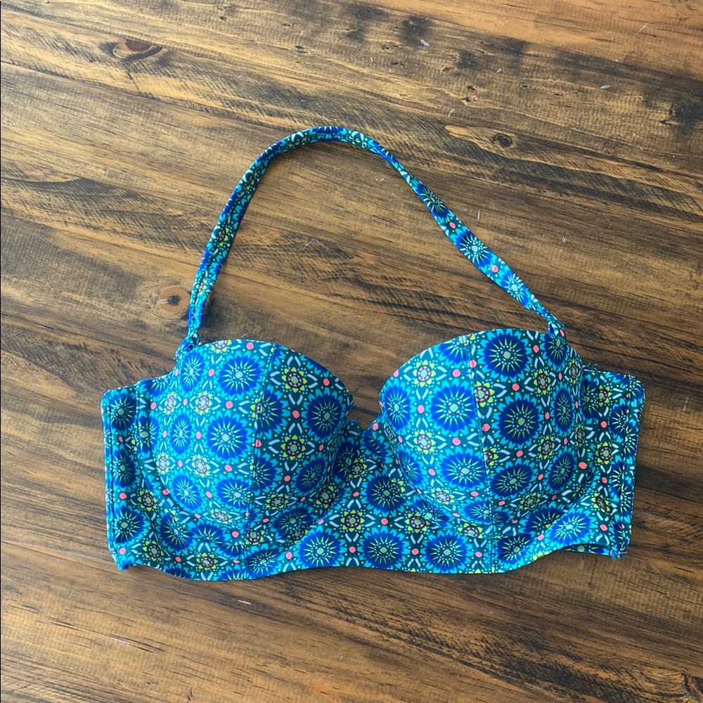 Old Navy Blue Floral Patterned Bikini Top